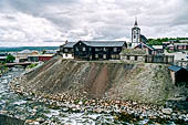 Il villaggio minerario di Roros, Norvegia, la bella chiesa costruita nel 1784 unico edificio in pietra